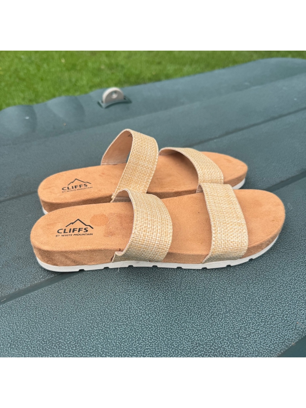 Cliffs by White Mountain Natural Raffia Sandals Size 9M